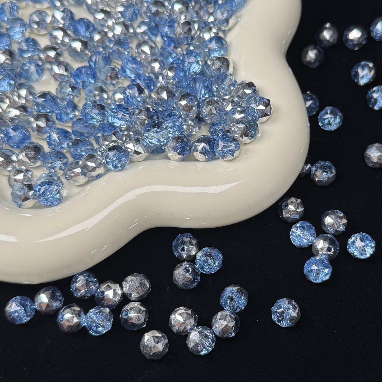 Half Aquarium Blue Half Silver Flower Glass Beads 8mm (GL 30)