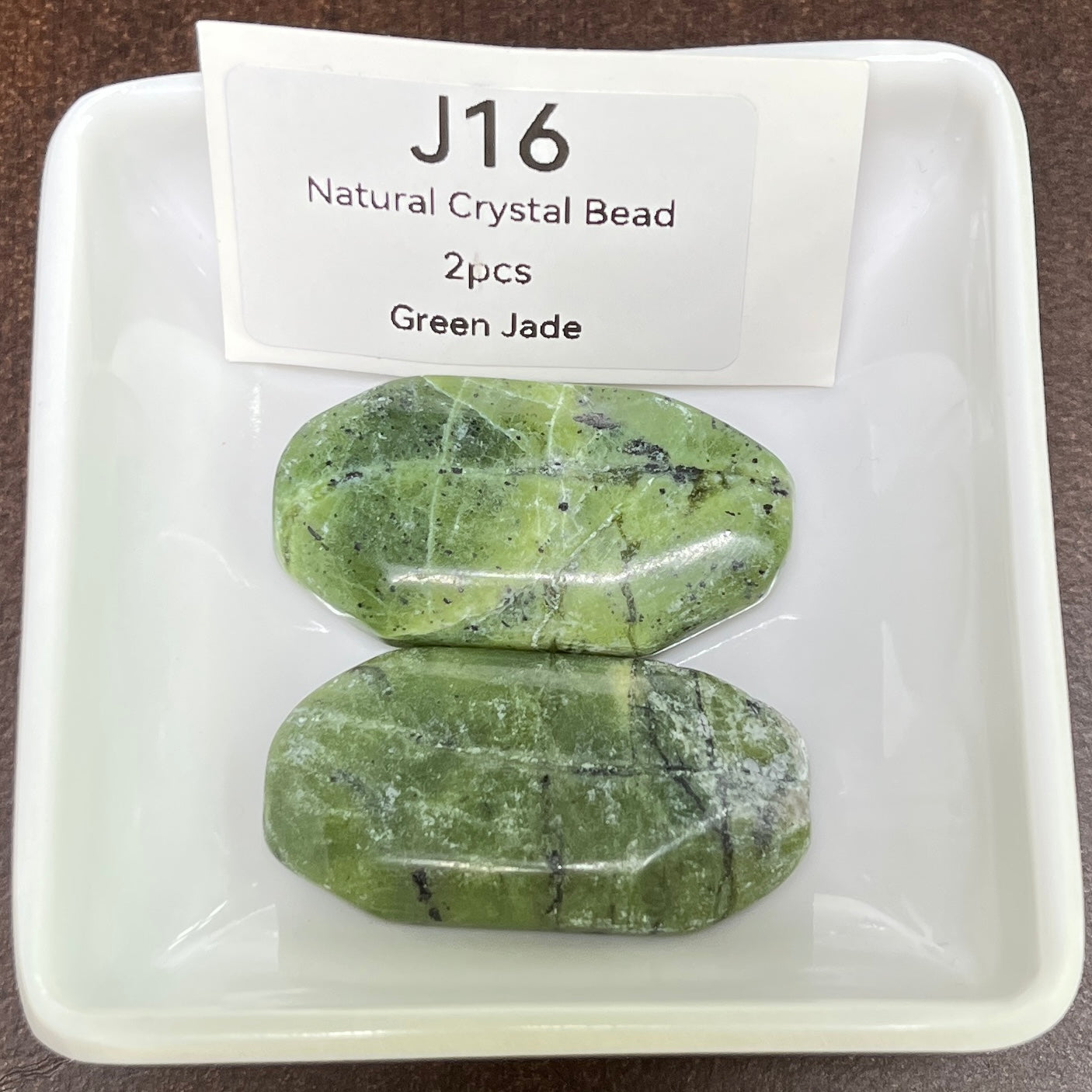J16  Green Jade Natural Crystal Bead 2pcs
