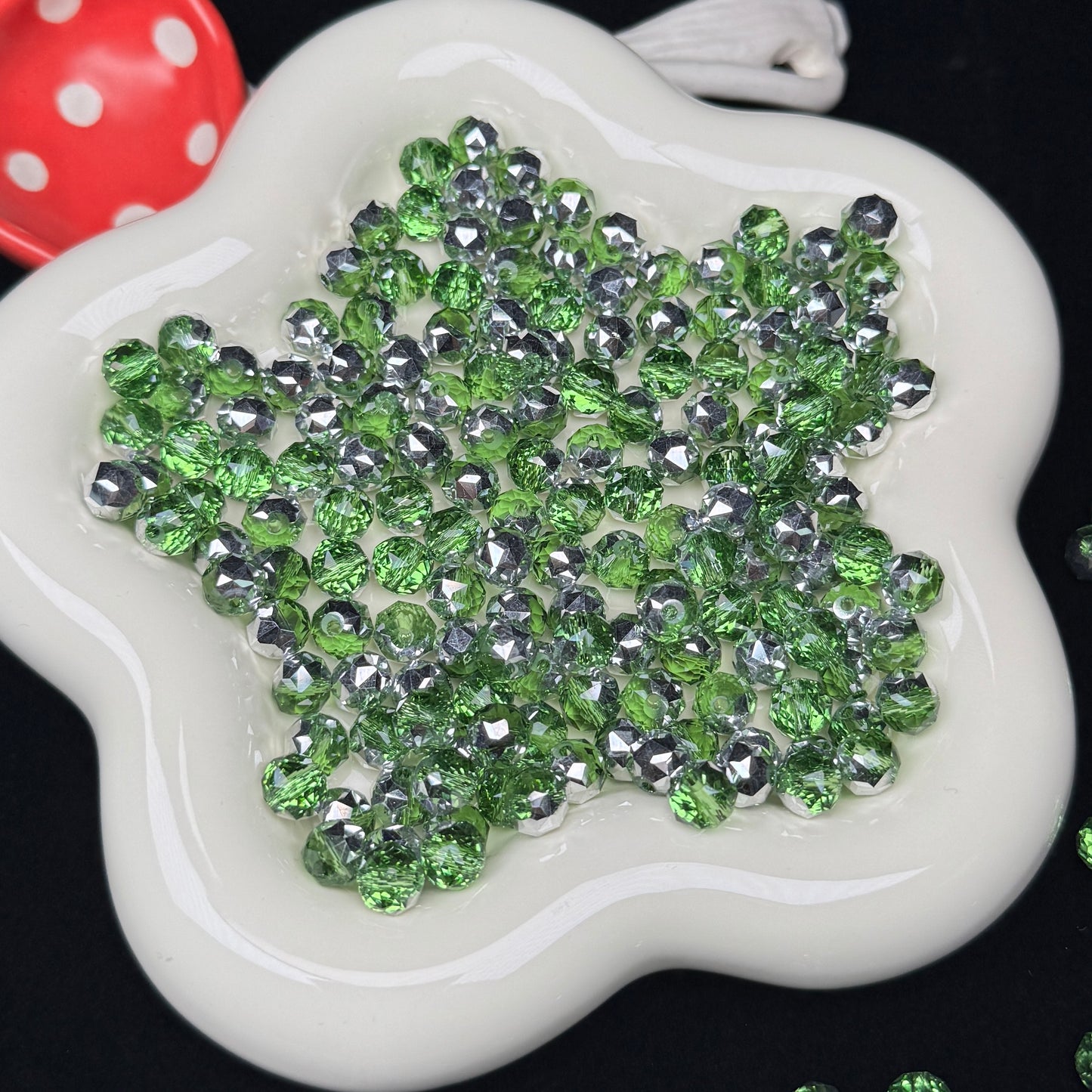 Half Green Half Silver Flower Glass Beads 8mm (GL 24）
