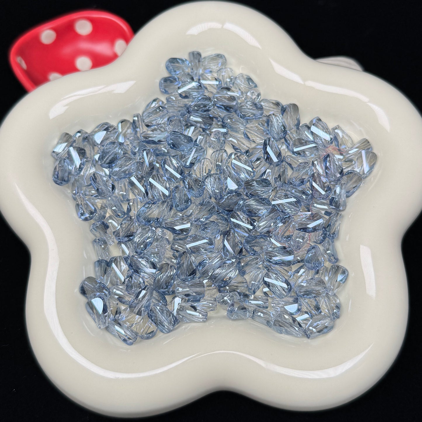Light Blue Grey Twisted Glass Bead 6*9mm  (GL 16)