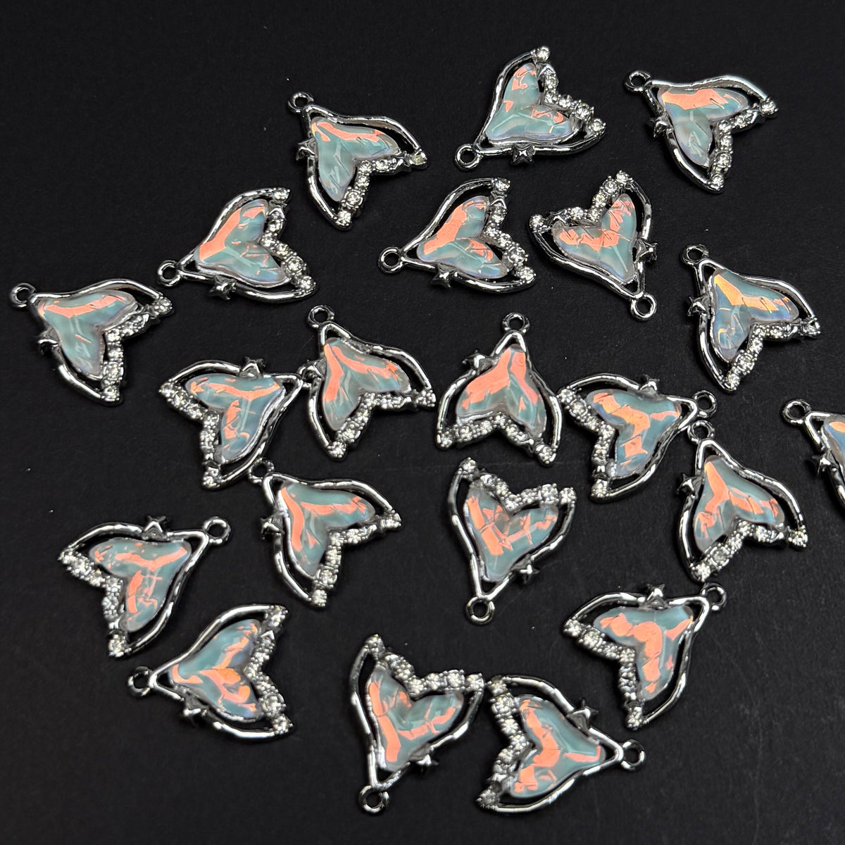 Fish Tail Pendant 15*14mm Alloy Accessories ACJF111-114